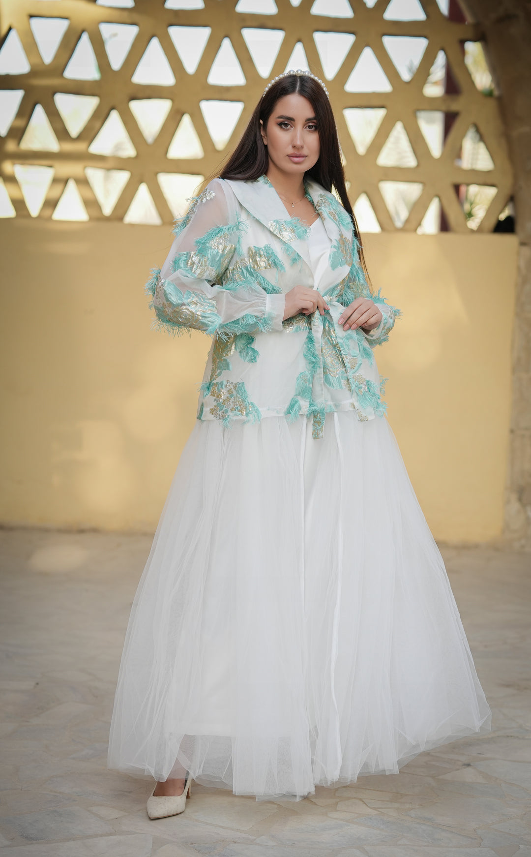 chiffon caftan with blue embroydery