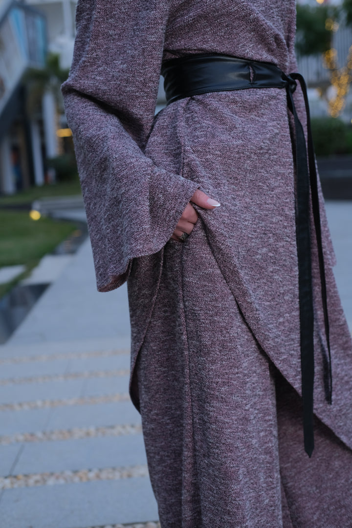 Asymmetric highneck set