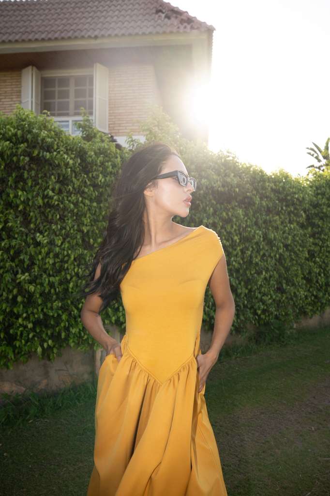 V shape dress